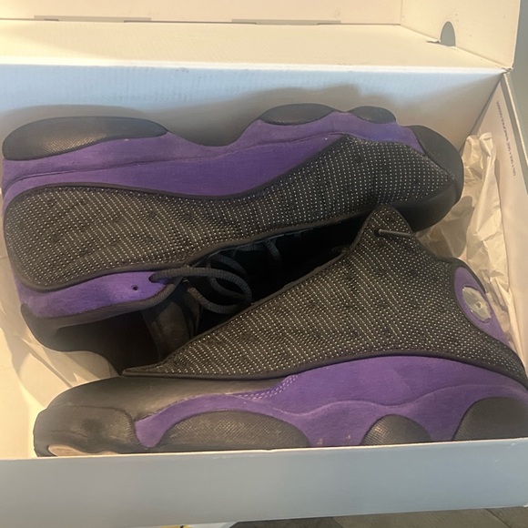 Jordan 13 Retro Black/Court Purple - Picture 2 of 8